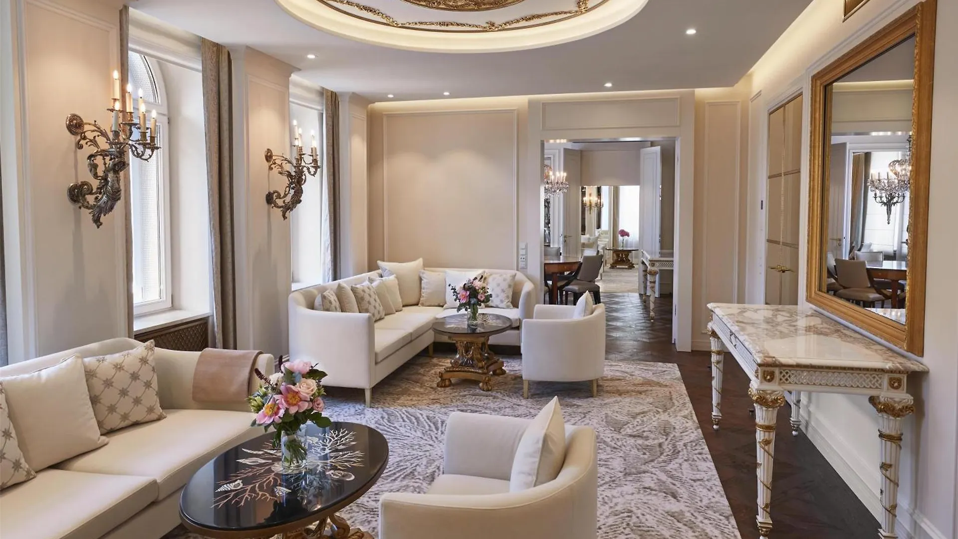 Vier Jahreszeiten Kempinski Muenchen Hotel