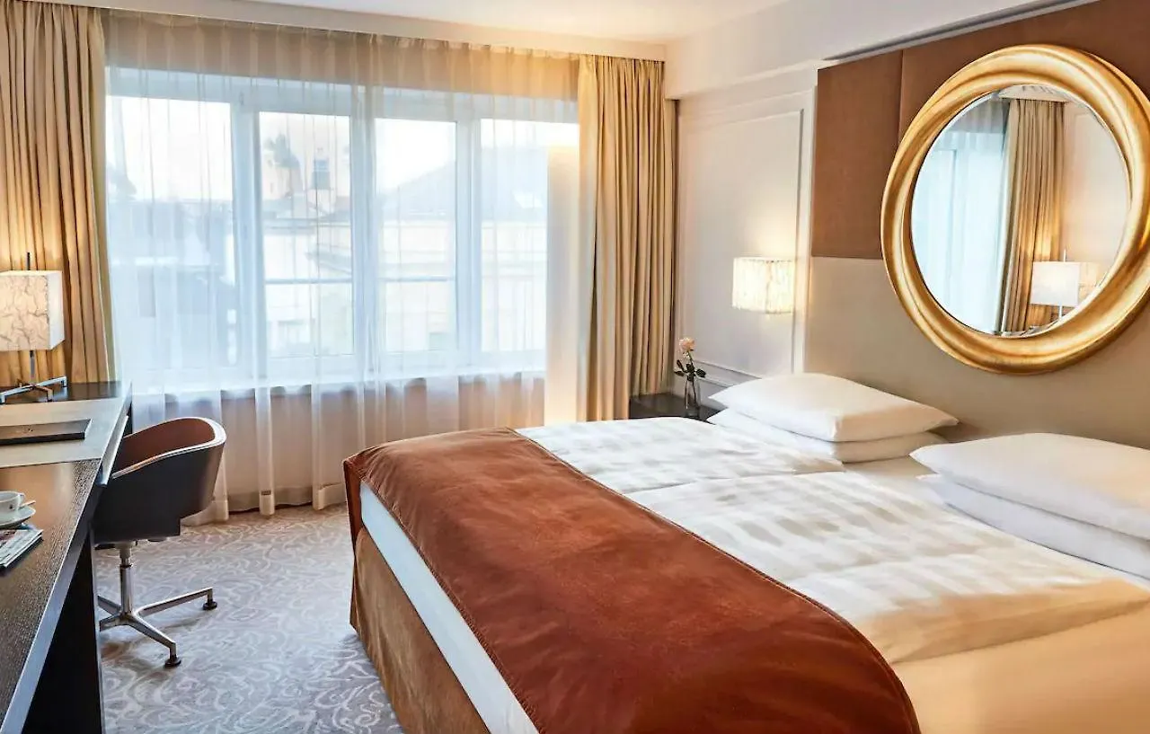 Vier Jahreszeiten Kempinski Muenchen Hotel Munich