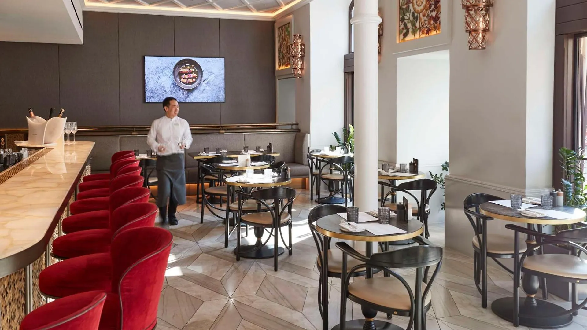Vier Jahreszeiten Kempinski München 5*,