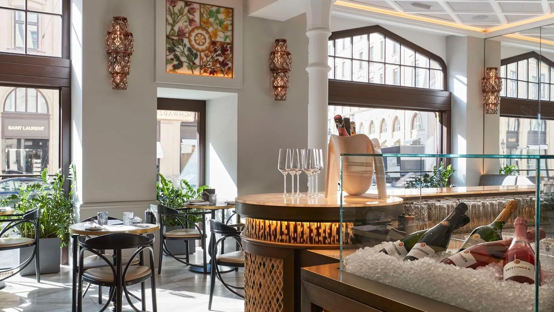 Vier Jahreszeiten Kempinski München 5*,