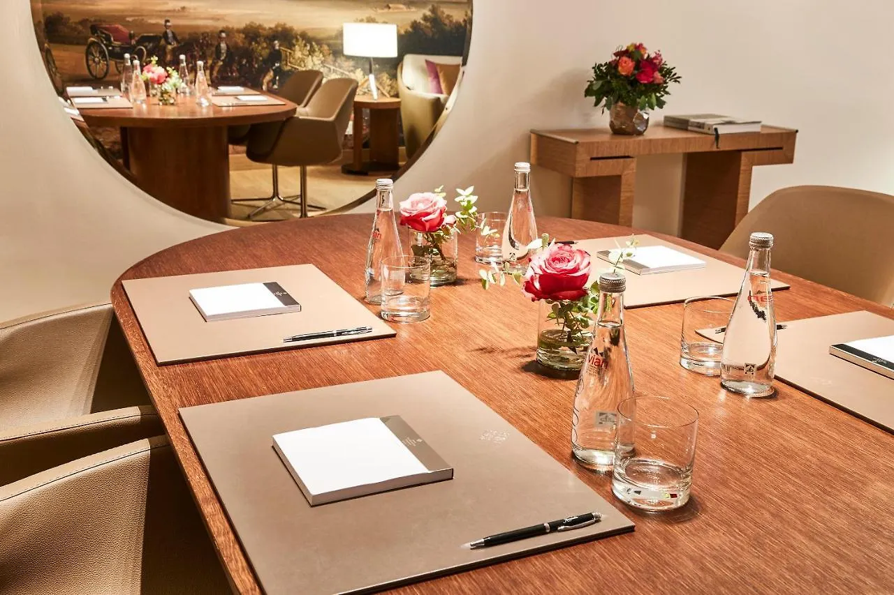 ***** Hotel Vier Jahreszeiten Kempinski Muenchen Germany